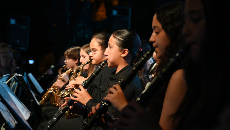 Kemer’de 19 Mayıs Coşkusu Dev Orkestrayla Taçlandı!