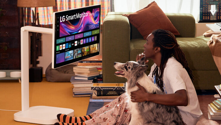 LG’den Devrim Niteliğinde Monitör: “Smart Monitor Swing”
