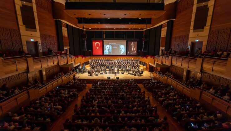 İzmir, Klasik Türk Müziği Korosu’ndan Muhteşem Yaz Konseri