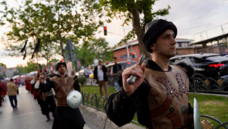 İstanbul’un 572. Fetih Yıldönümünde “İstanbul’un Muhafızları” Yürüyüşü
