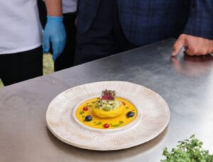 Nilüfer’de Enginar Şöleni: Ünlü Şefler Sahnedeydi