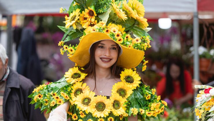Bayındır Çiçek Festivali Renk Cümbüşüyle Kapılarını Açtı!