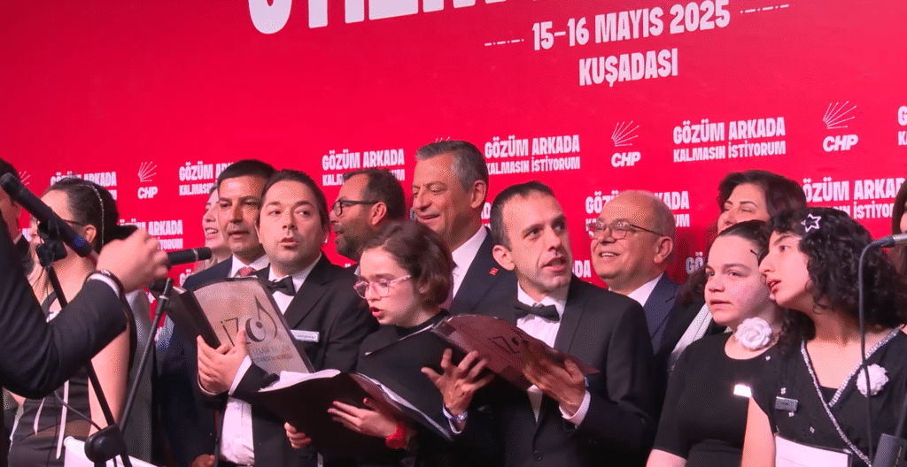 Cumhuriyet Halk Partisi Genel Başkanı Özgür Özel, Aydın’ın Kuşadası İlçesinde düzenlenen CHP Otizm Sempozyumunun kapanışında konuştu.