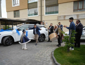 Şehit Oğlu Çınar’ın Sünnetine ‘Vatan’ Konvoyu: Jandarma ve Polis’ten Unutulmaz Sürpriz!