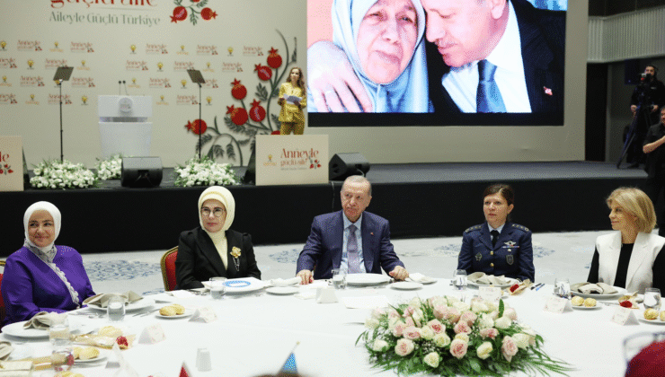 Erdoğan’dan Anneler Günü Mesajı: “Annelerin Hakkı Asla Ödenmez!”