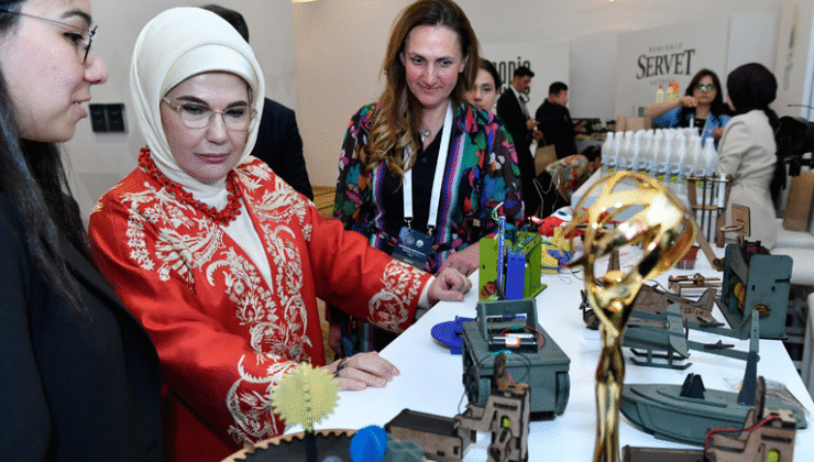 Emine Erdoğan “Uluslararası Aile Forumu”nda Aile Bağlarını Güçlendiren Çalışmaları İnceledi!