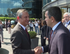 Özel’den TİSK Ziyareti: “Üretim ve Emek Arasında Dengeyi Sağlamalıyız”