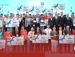 Bakan Yusuf Tekin: Okullar Artık Bilgiyi Becerilere Dönüştüren Alanlara Dönüştü