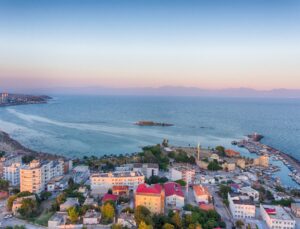 Adana’nın Gururu Yumurtalık, Mavi Bayrak’la Taçlandı