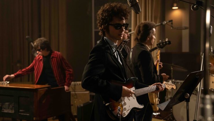 Bob Dylan ve Timothée Chalamet Hayranları Müjde: ‘A Complete Unknown’ Disney+’a Geliyor!