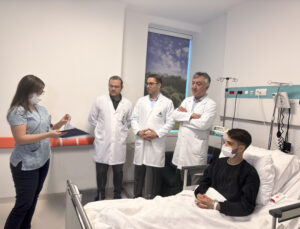 19 Yaşındaki Davut, Babasından Aldığı Böbrekle Hayata Yeniden Tutundu