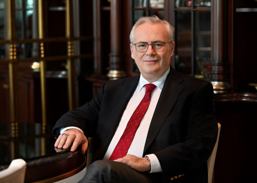 TÜGİS ve Çalışma Hayatı Derneği, çocuk işçiliğiyle mücadele için Avrupa Birliği destekli “Küçük Eller İçin Büyük Gelecekler” projesini başlattı. Proje kapsamında 1 yıl boyunca eğitimler ve bilgilendirme çalışmaları düzenlenecek.