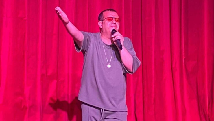 Anıl Alan Üniversiteli Gençlerin Gözdesi Oldu: Kars Konseri Coşturdu!