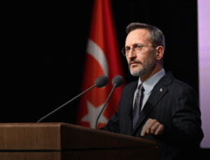 Altun’dan Özgür Özel’e Sert Yanıt: “Gülünç ve Acınası İddialar!”