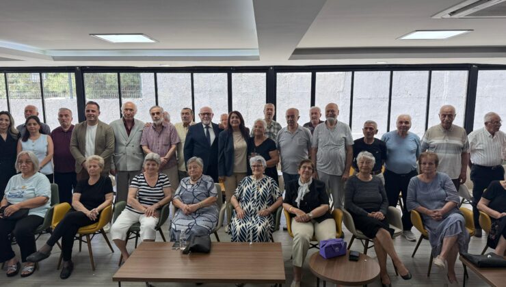 Nilüfer Belediyesi’nden Yaşlılara Bayram Ziyareti