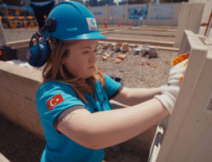 Genç İstihdama İGDAŞ Modeli: “Altın Bilezik” Programı Mezunları İş Başı Yapıyor!