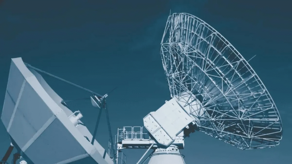 Türksat 4A uydusu üzerinden yayına başladığını açıkladı. Bakan Uraloğlu, “Türksat, bugüne kadar Türkiye’nin dijital dönüşümünde, kamu hizmetlerinin yaygınlaştırılmasında ve kriz anlarında kesintisiz haberleşmenin sağlanmasında stratejik bir rol üstlendi. Aynı tecrübe ve altyapı gücünü şimdi Suriye’nin yeniden yapılanma sürecine aktarmaya hazırlanıyoruz. 