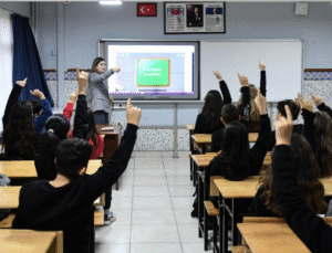 Öğretmenler İçin İl İçi Mazeret Atamaları Başlıyor İşte Tüm Detaylar