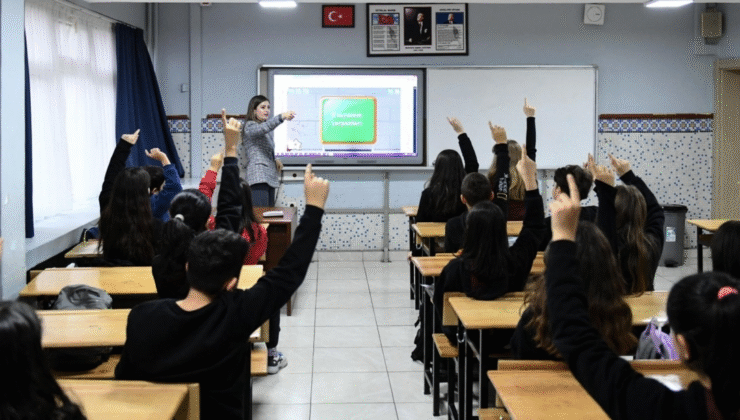 Öğretmenler İçin İl İçi Mazeret Atamaları Başlıyor İşte Tüm Detaylar