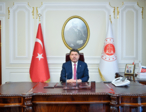 Adalet Bakanı Tunç’tan Diyarbakır’daki Yangın İçin Taziye ve Soruşturma Açıklaması