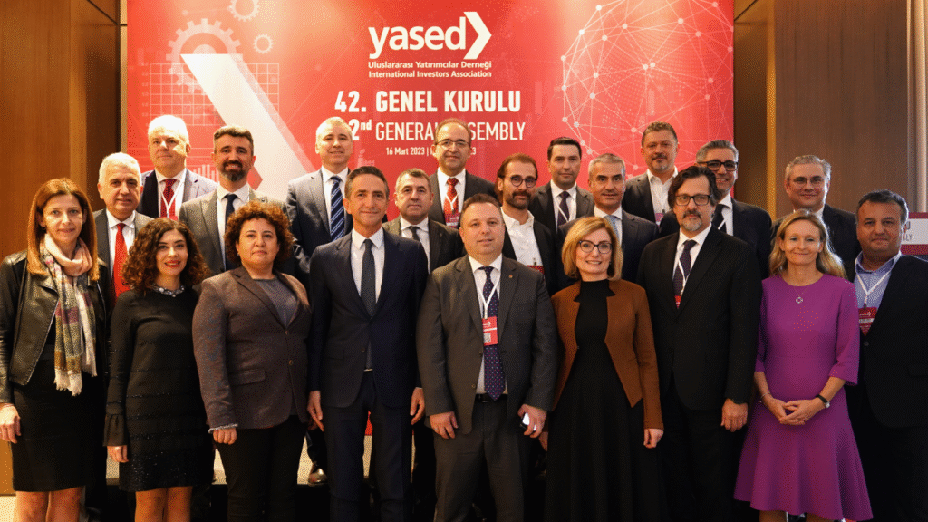 Türkiye, Nisan 2025’te 408 milyon dolarlık doğrudan yabancı yatırım çekti. Yılın ilk dört ayında ise toplam yatırım 3,3 milyar dolara ulaştı. En çok yatırım bankacılık sektörüne gelirken, Hollanda ve BAE en büyük kaynak ülkeler oldu.