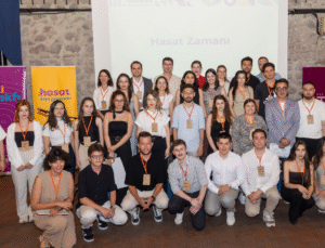 İzmir’de Gençlik ve Çevre Odaklı Projeler Ödüllendirildi