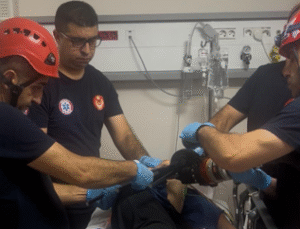 12 Yaşındaki Çocuğun Hayatını İtfaiye ve Doktorlar Birlikte Kurtardı