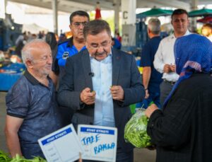Başkan Odabaşı, Karşıyaka Semt Pazarında Vatandaş ve Esnafla Buluştu