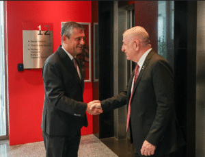 CHP Lideri Sert Konuştu: “Zeydan Karalar Adana’nın Efsanesi”