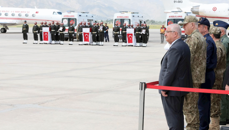 Yüksekova’da Hüzün: 12 Kahraman Asker Şehit Bakan Gülerden Açıklama Geldi