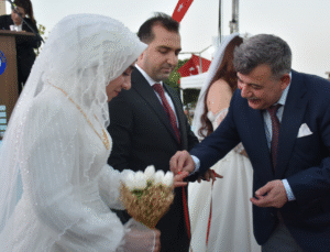 Siirt’te 40 Çift İçin Anlamlı Nikâh Töreni: “Sağdıcım Polis Olsun”