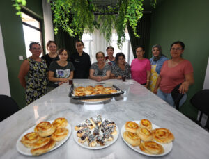 Kadınlar Pastacılıkla Güçleniyor: Kadın Yaşam Merkezlerinde Ekonomiye Tatlı Dokunuş