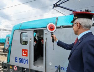 Yerli ve Milli Lokomotif İlk Seferini Tamamladı