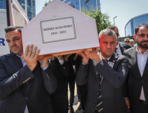 Özgür Özel, Altan Öymen’i Anma Töreninde Konuştu