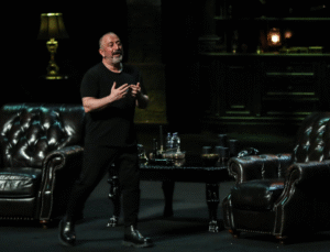 Cem Yılmaz Fırtınası Devam Ediyor: Zorlu PSM’de Yeni Sezonuyla Geri Dönüyor!