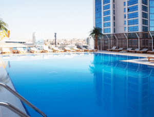 Yazın Serinlemek İçin Tercih Edilen Havuzlar Sağlık Riski Taşıyor