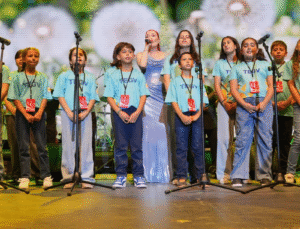 TEGV Çocuklarıyla Sahnede, Candan Erçetin’den 30. Yıla Özel Buluşma