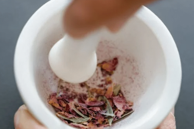 Antofobi Nedir ve Nasıl Ortaya Çıkar?