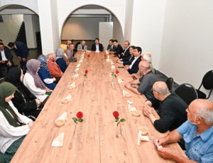 Adalet Bakanı Tunç Cuma Namazını Amsterdam Fatih Camisinde Kıldı