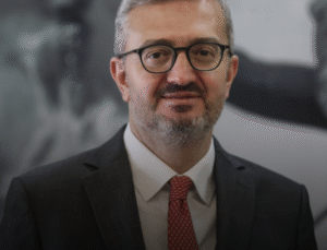 Cumhurbaşkanlığı İletişim Başkanı Burhanettin Duran, terör örgütü PKK’nın silahları teslimiyle ilgili açıklama