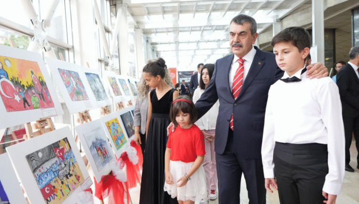 “Zaferin Adı Türkiye” Sergisi Açıldı