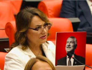 Müzeyyen Şevkin: “Zeydan Başkan Güçlüdür, Bu Yüzden Hedefte”