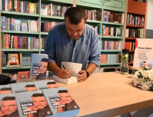 Gazeteci Saffet Yenigün, “Kemer’de Biriktirdiklerim” Kitabı İçin Okurlarıyla Buluştu