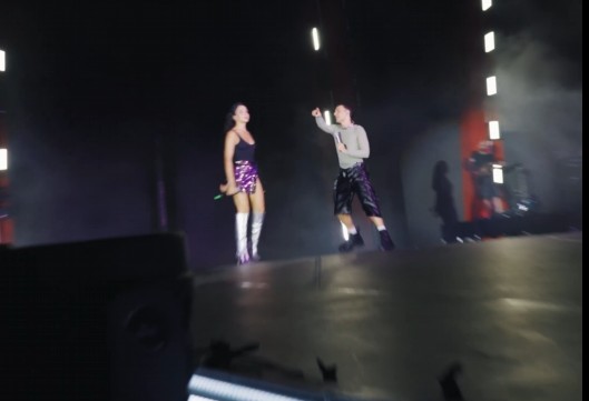 Edis’in Festival Sürprizi: Sahne Aybüke Albere’yle Şenlendi!
