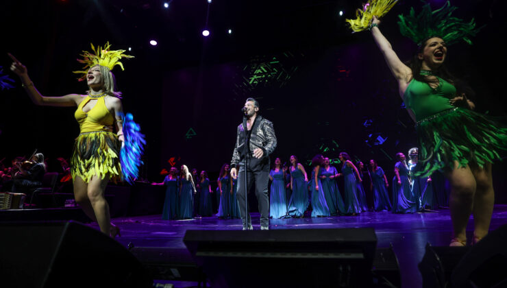 Emre Altuğ “Bir Pop Masalı” ile Zorlu PSM’de