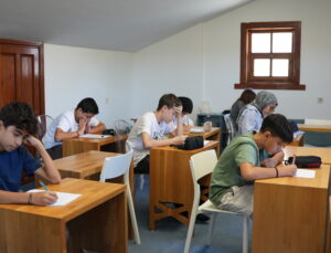 Sınavlara ve Hayata Hazırlayan Bir Eğitim Kurumu: Ofis Eğitim