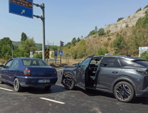Bilecik, Pazaryeri Karaköy Köyü kavşağında trafik kazası