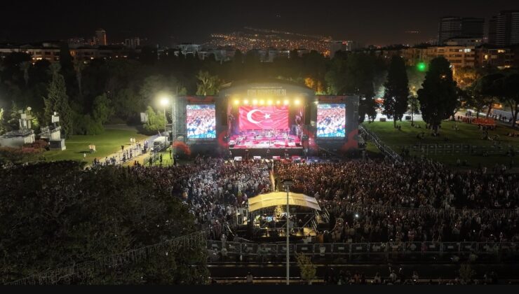 Başlık: İzmir Enternasyonal Fuarı’nın Açılışına Candan Erçetin Damgası