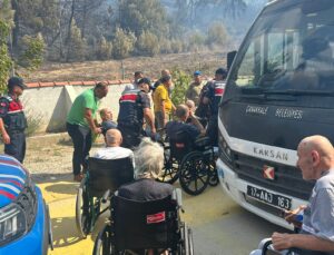 Çanakkale Alevler İçinde: Hastane ve Üniversite Tehlike Altında, Bayramiç’te Köyler Tahliye Edildi
