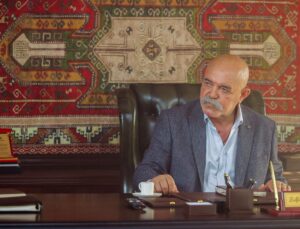 Yeni Dizi ‘Veliaht’tan İlk Kareler Geldi: Esenler Otogarı’nda Güç Savaşları